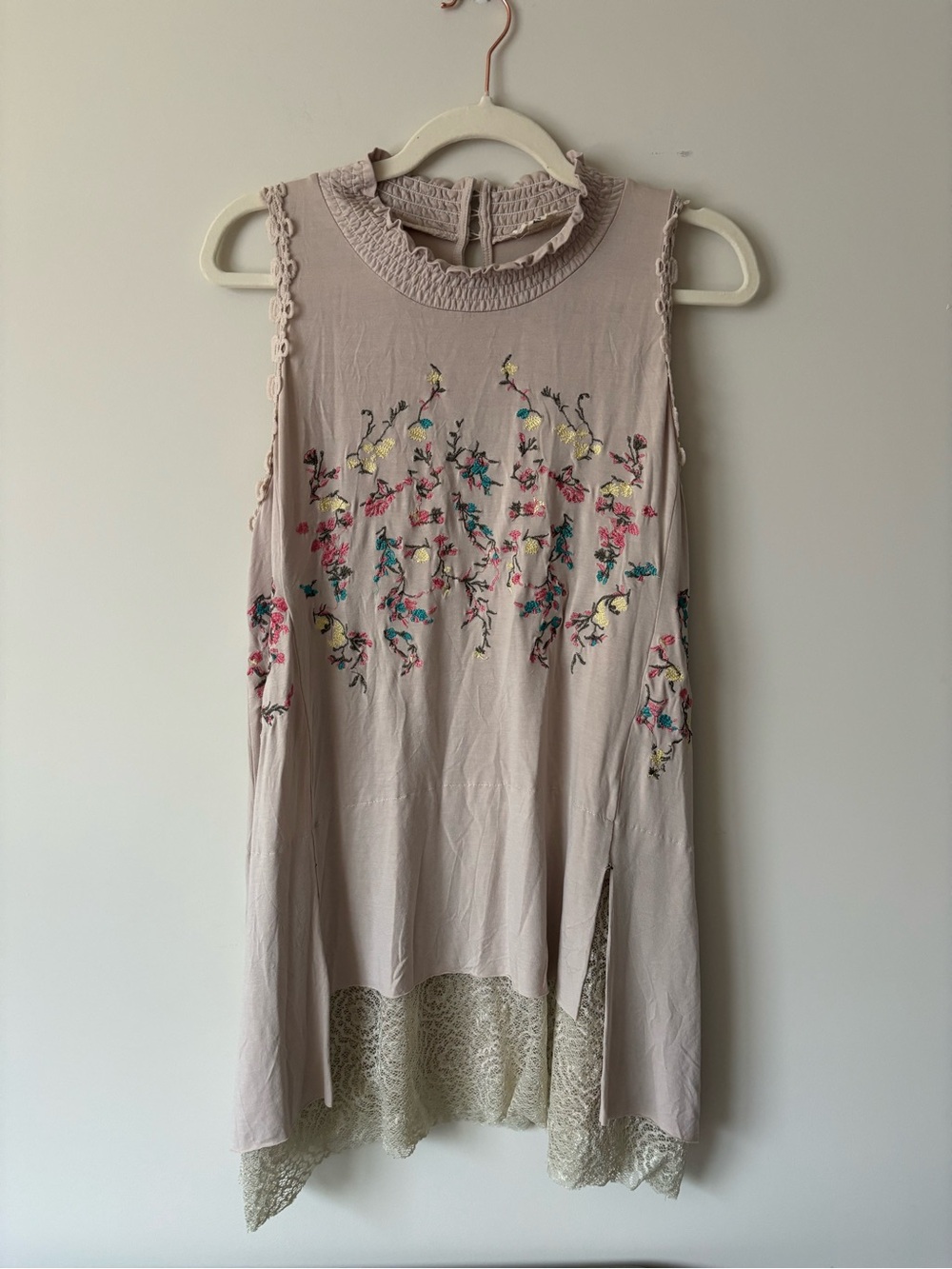POL Sleeveless Blush Embroidered Lace-Hem Tunic Top